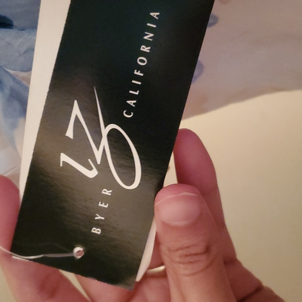 Dress - Picture 6 of 6